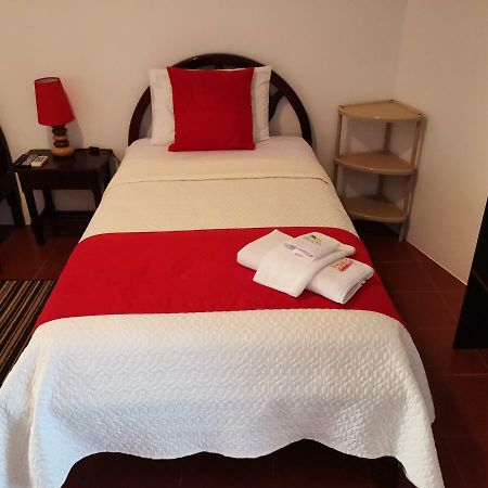 Hostal La Isla Del Descanso Puerto Villamil Dış mekan fotoğraf