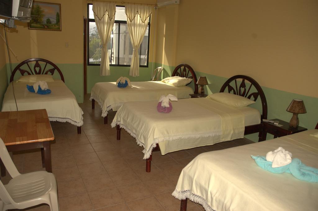 Hostal La Isla Del Descanso Puerto Villamil Dış mekan fotoğraf