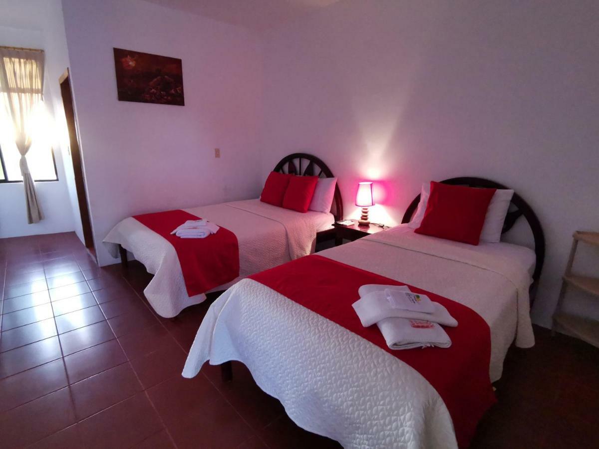 Hostal La Isla Del Descanso Puerto Villamil Dış mekan fotoğraf