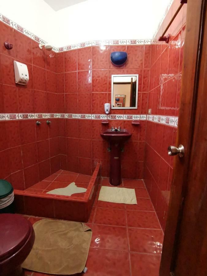 Hostal La Isla Del Descanso Puerto Villamil Dış mekan fotoğraf